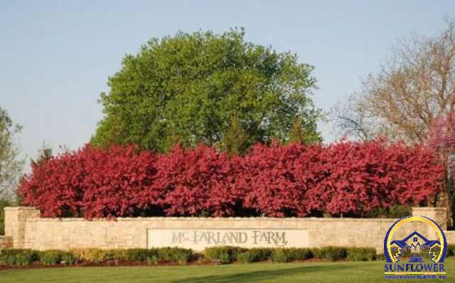 4401 SW Connemara LN, Topeka, KS 66604