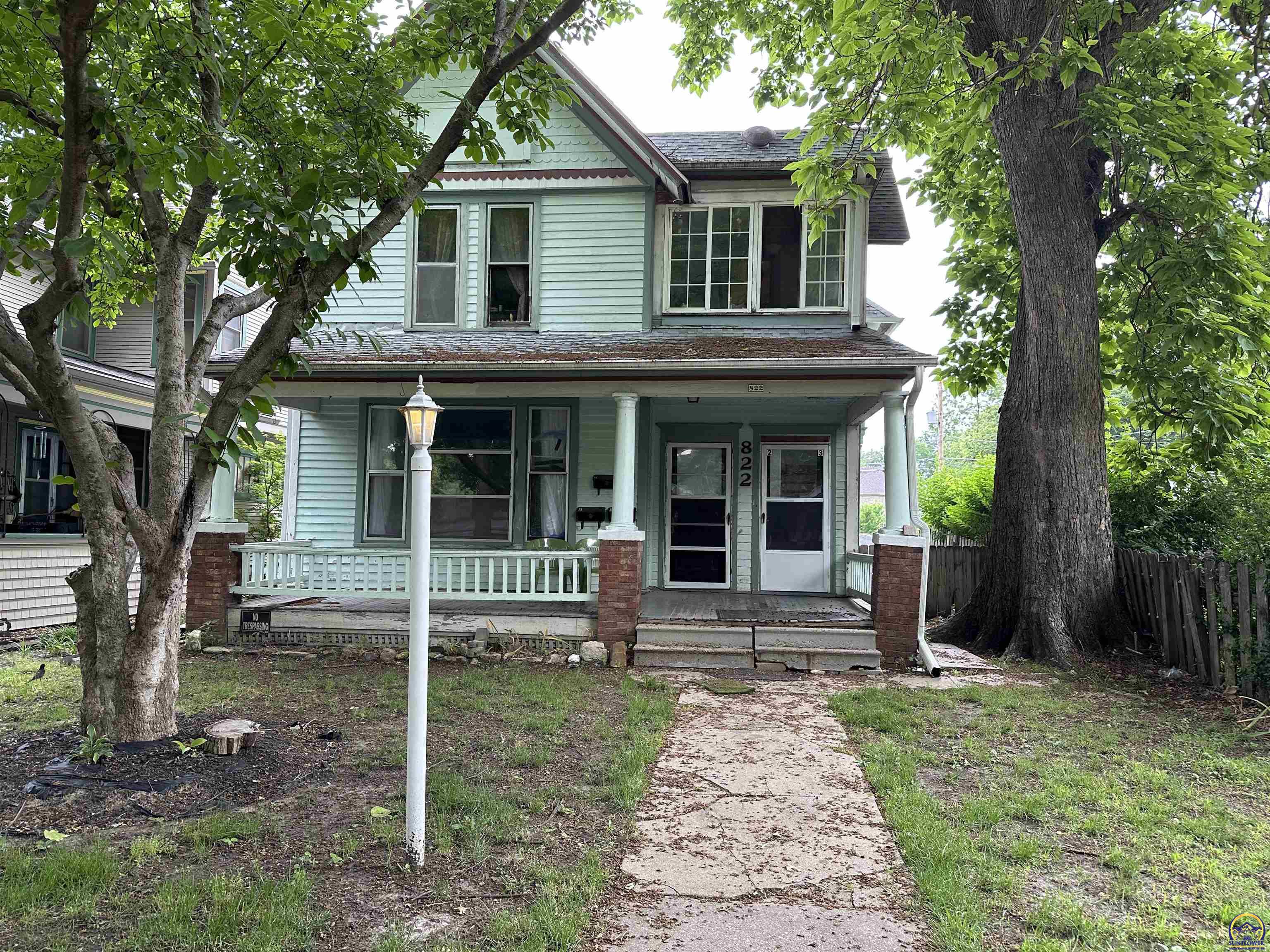 822 SW Buchanan ST, Topeka, KS 66606