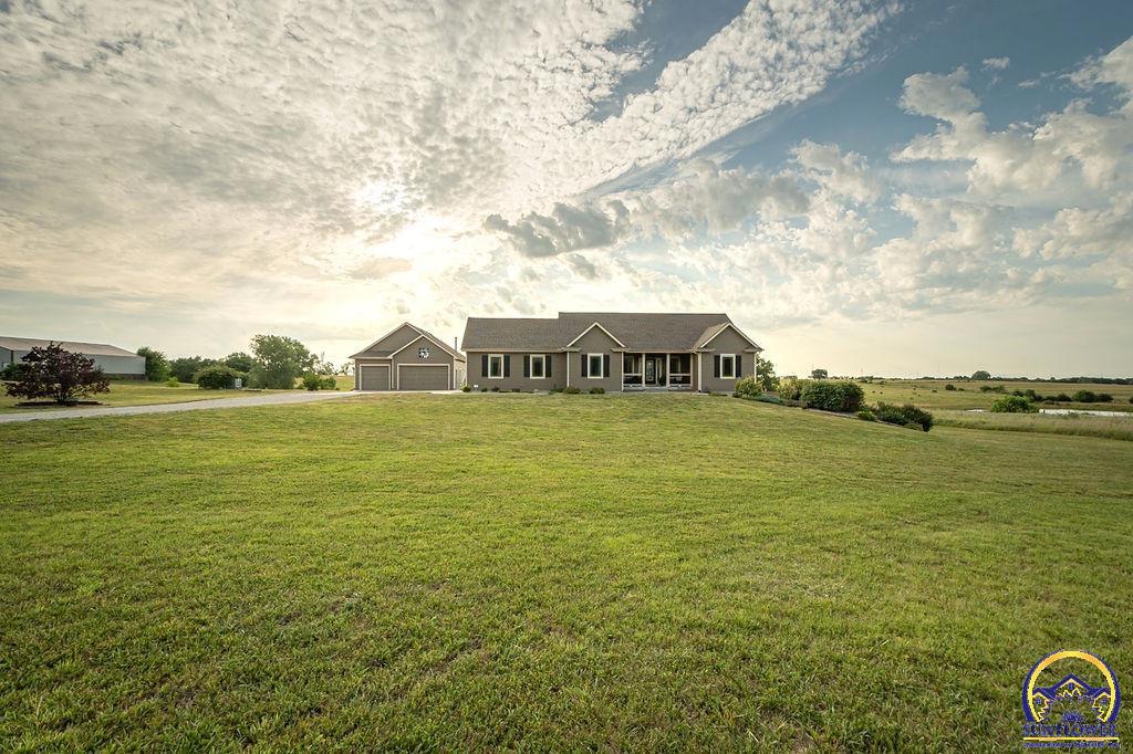 9132 SW Green Hills RD, Topeka, KS 66618