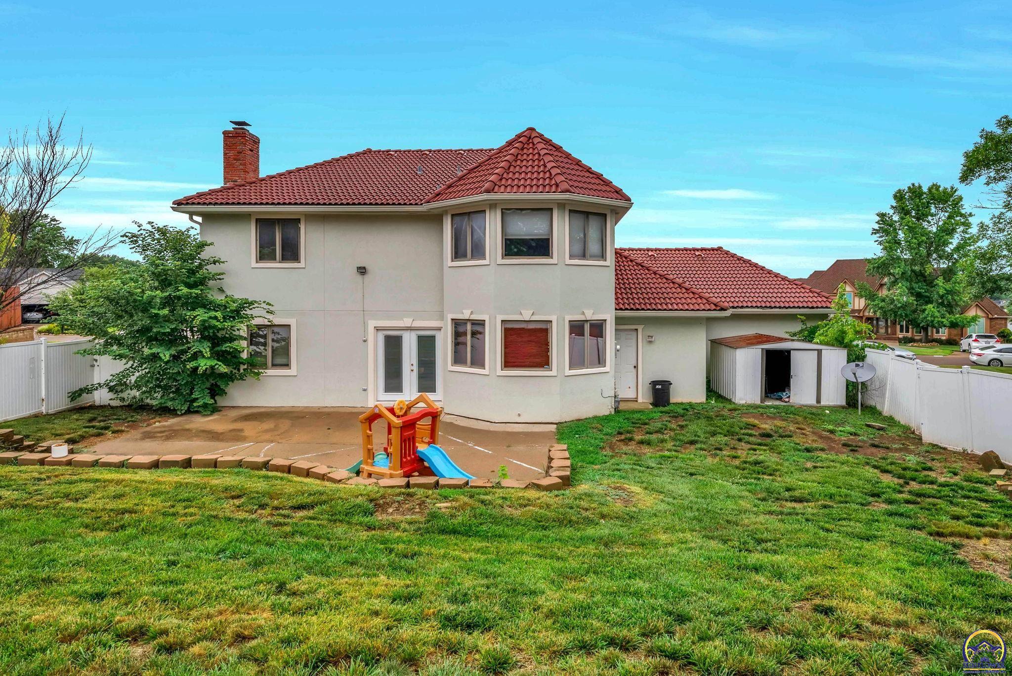 3600 SW Kings Forest RD, Topeka, KS 66610