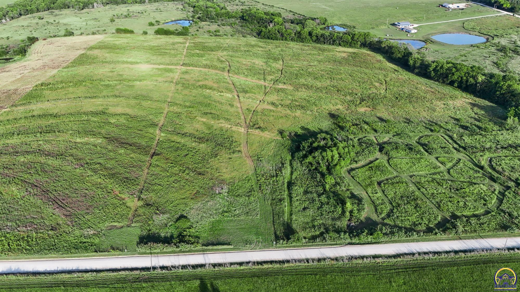 7500 SW Davis RD, Auburn, KS 66402