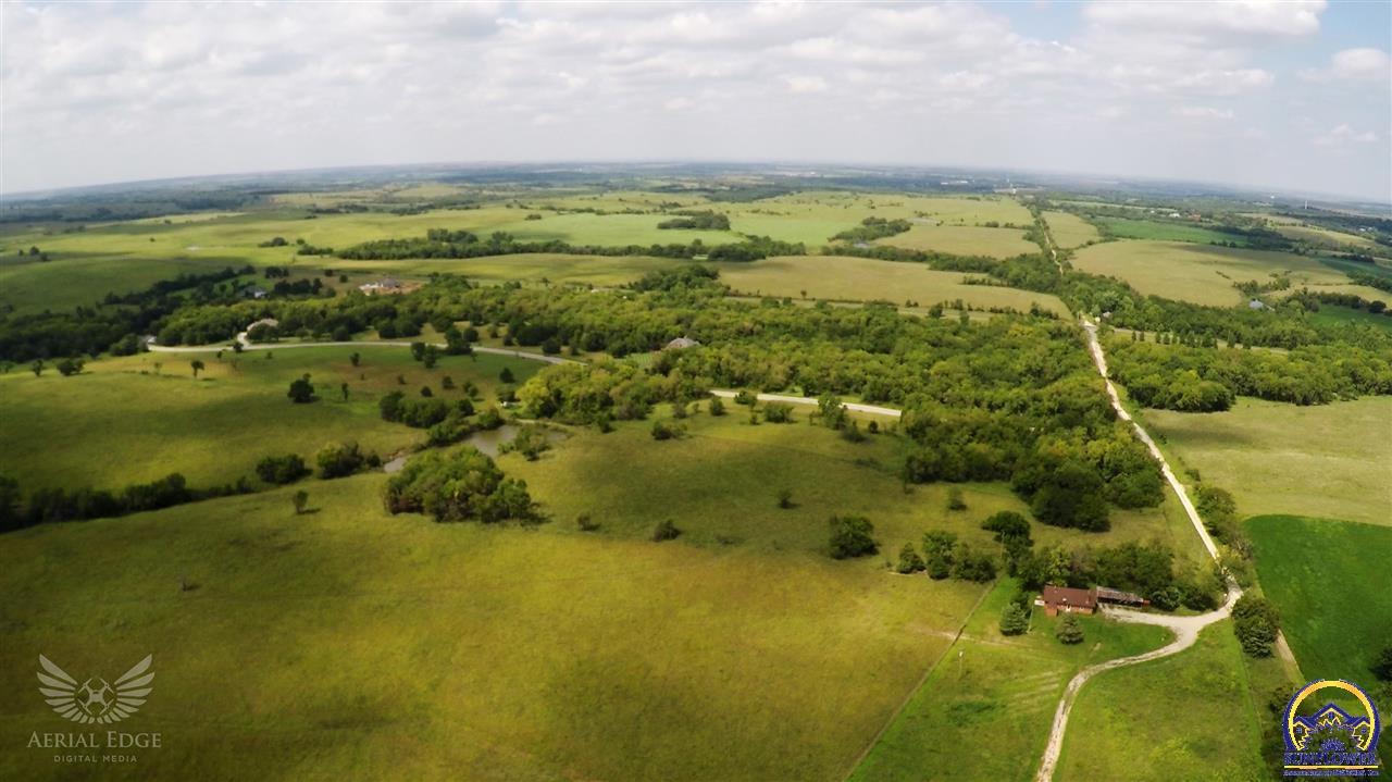 8900 SW Carlson RD, Auburn, KS 66402