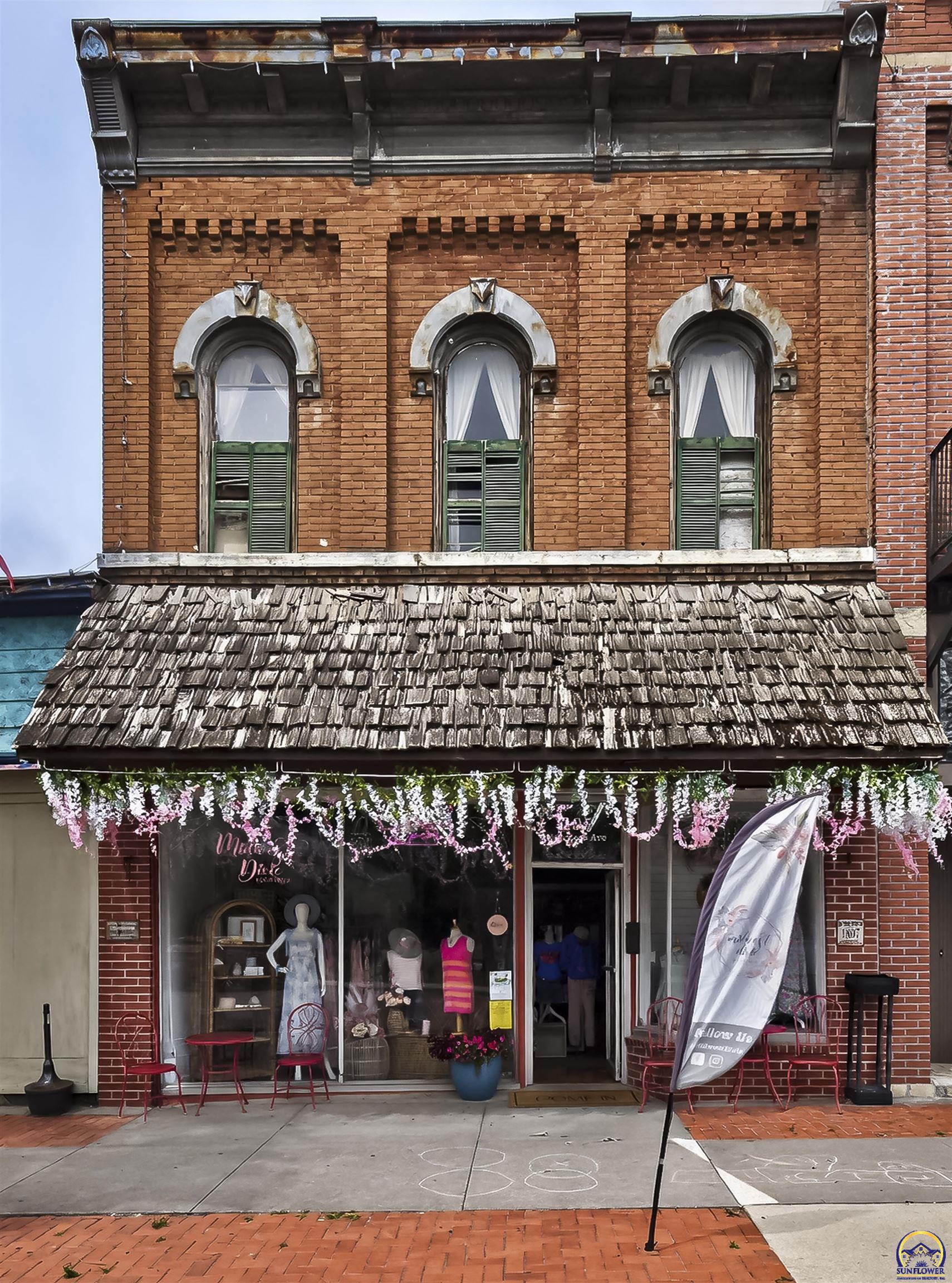 405 New York Ave, Holton, KS 66436
