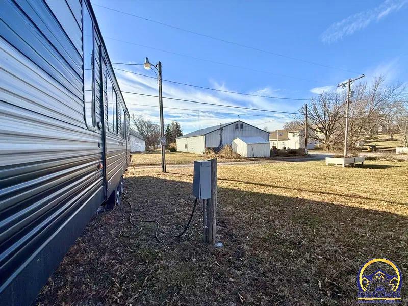401 Kickapoo, Hiawatha, KS 66434