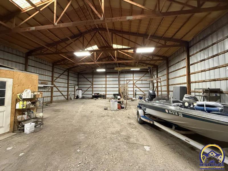 500 Oregon ST, Hiawatha, KS 66434