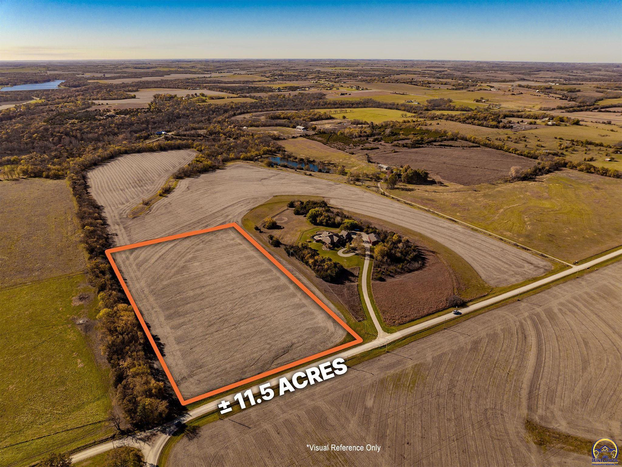 645 N 900 Rd, Lawrence, KS 66047