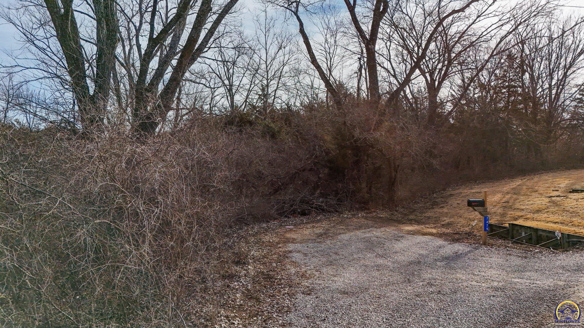 7489-7529 5LOTS Skyline DR, Meriden, KS 66512