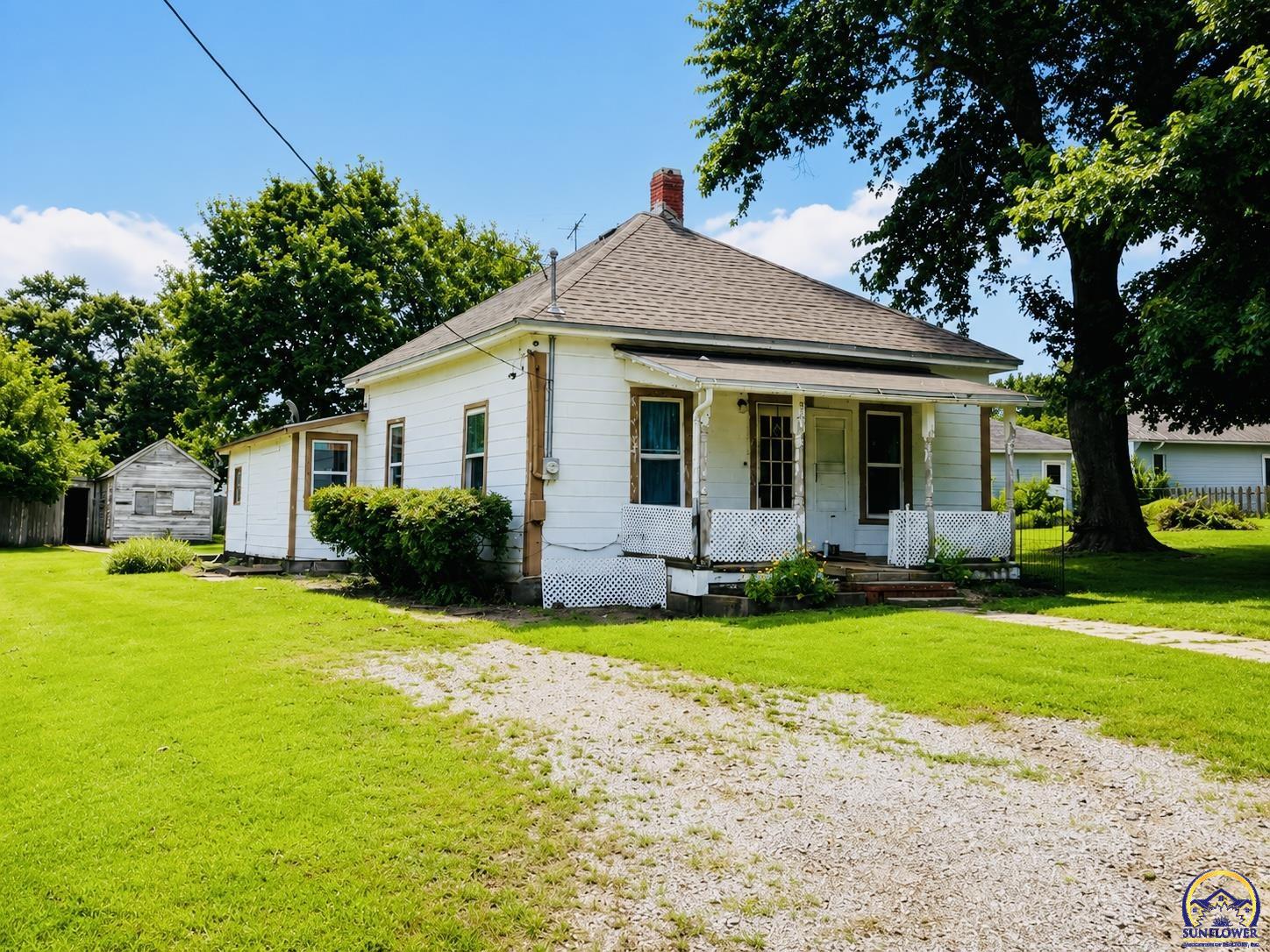 830 Locust ST, Nortonville, KS 66060