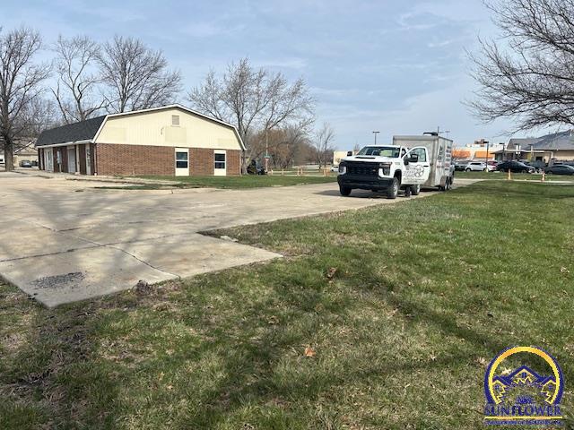 2852 Four Wheel Dr, Lawrence, KS 66047