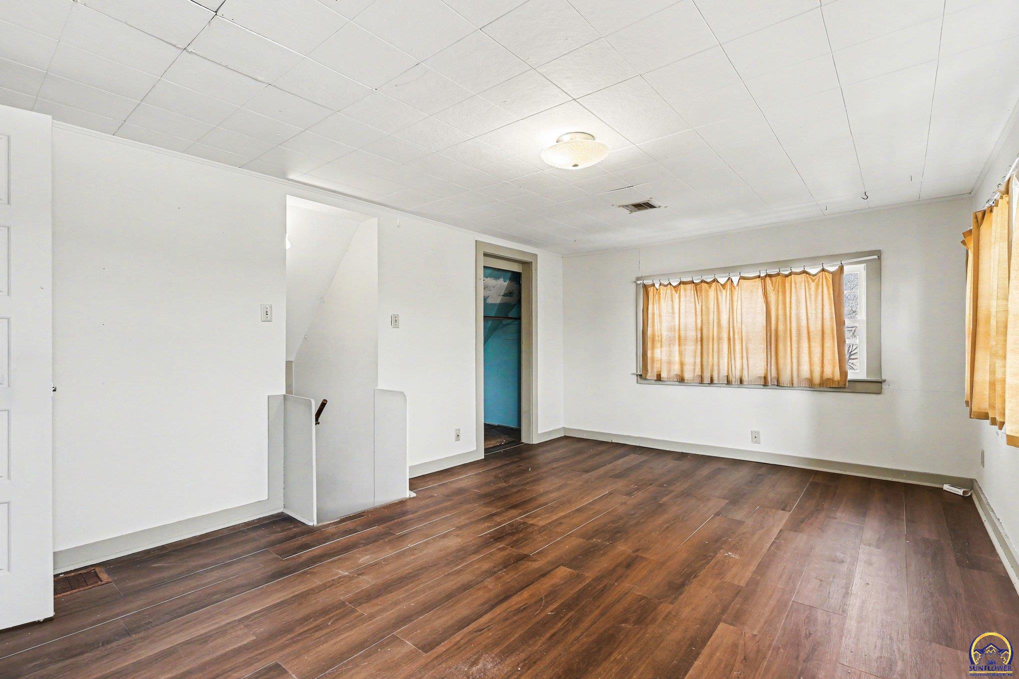 808 Mechanic St, Emporia, KS 66801