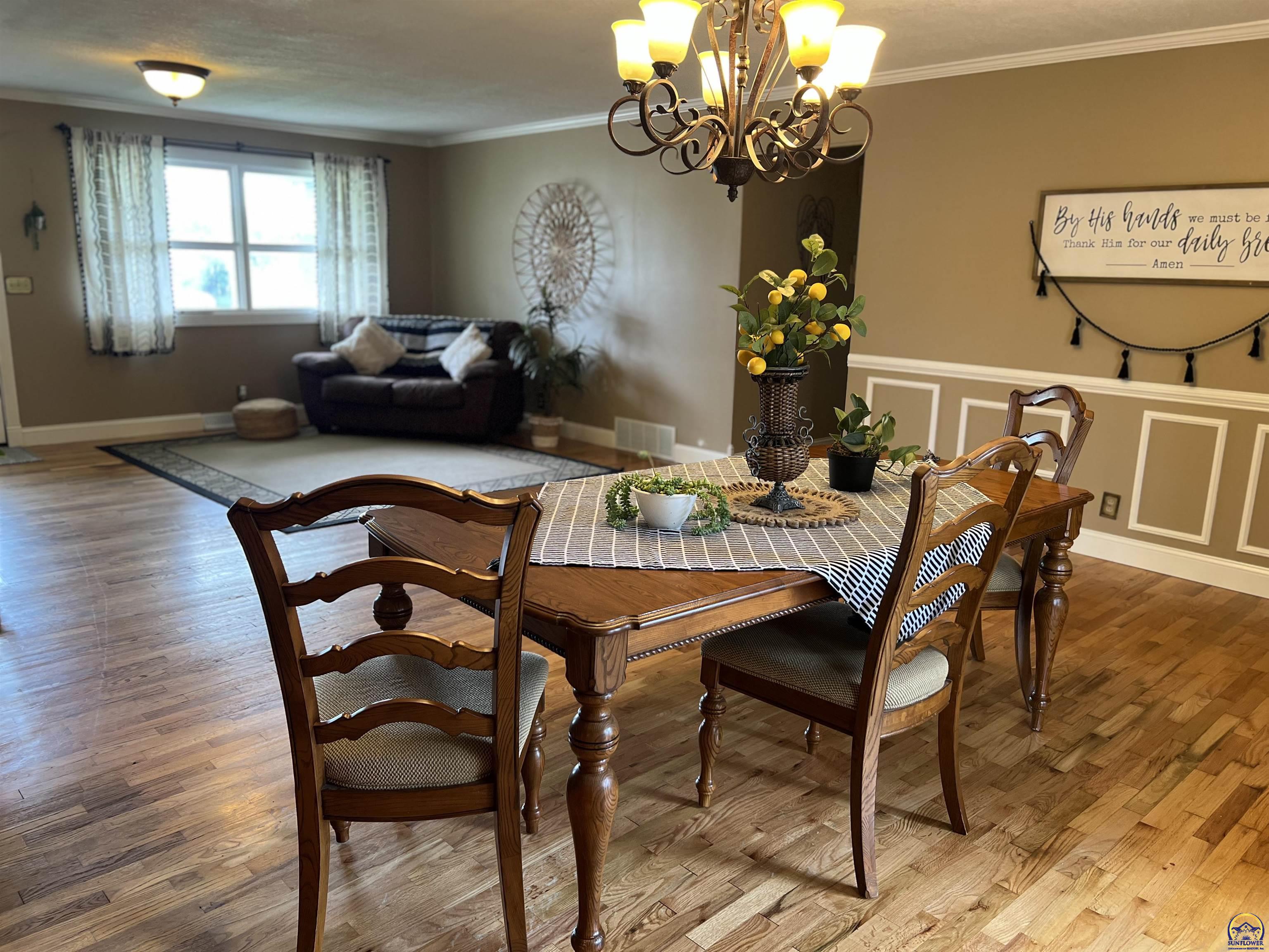 1113 Prairie St, Emporia, KS 66801