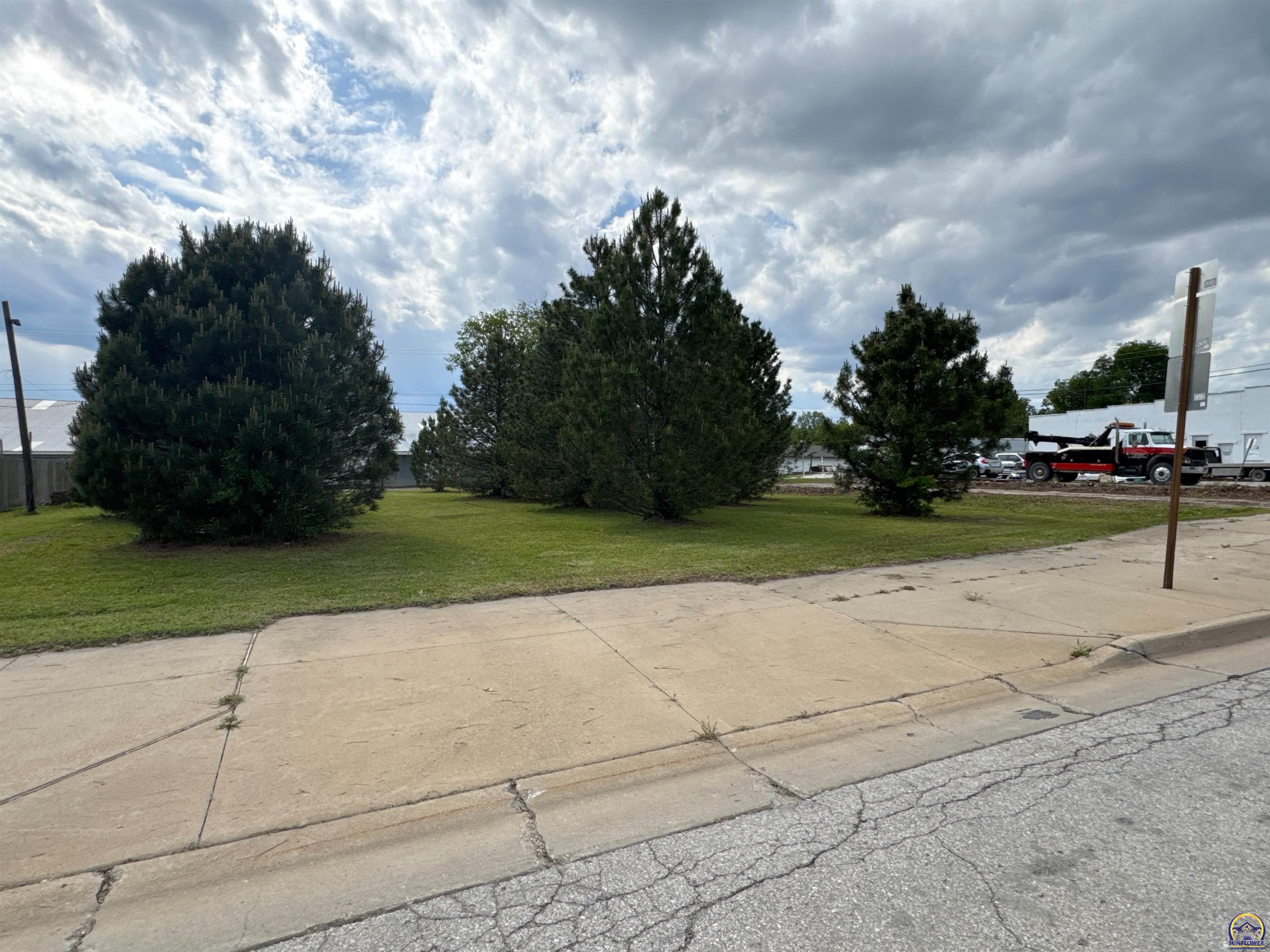 524 S Topeka, Lyndon, KS 66451