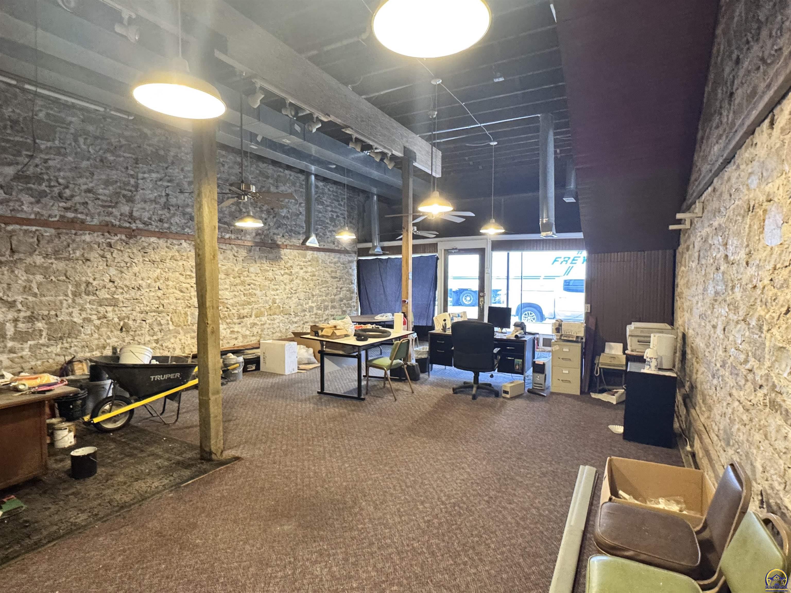 615 S Topeka AVE, Lyndon, KS 66451