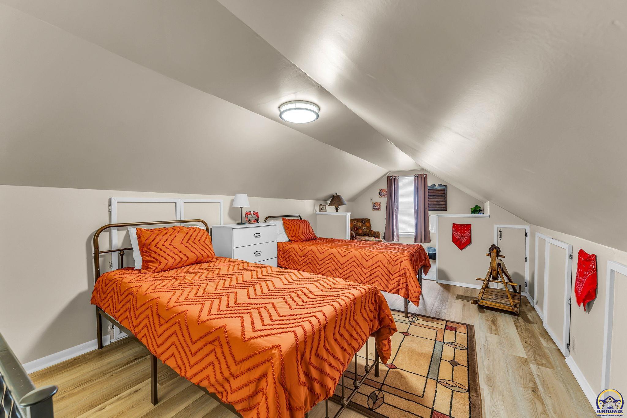 719 SW Lincoln ST, Topeka, KS 66606