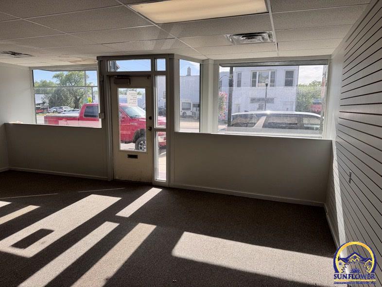 607 S Topeka AVE, Lyndon, KS 66451