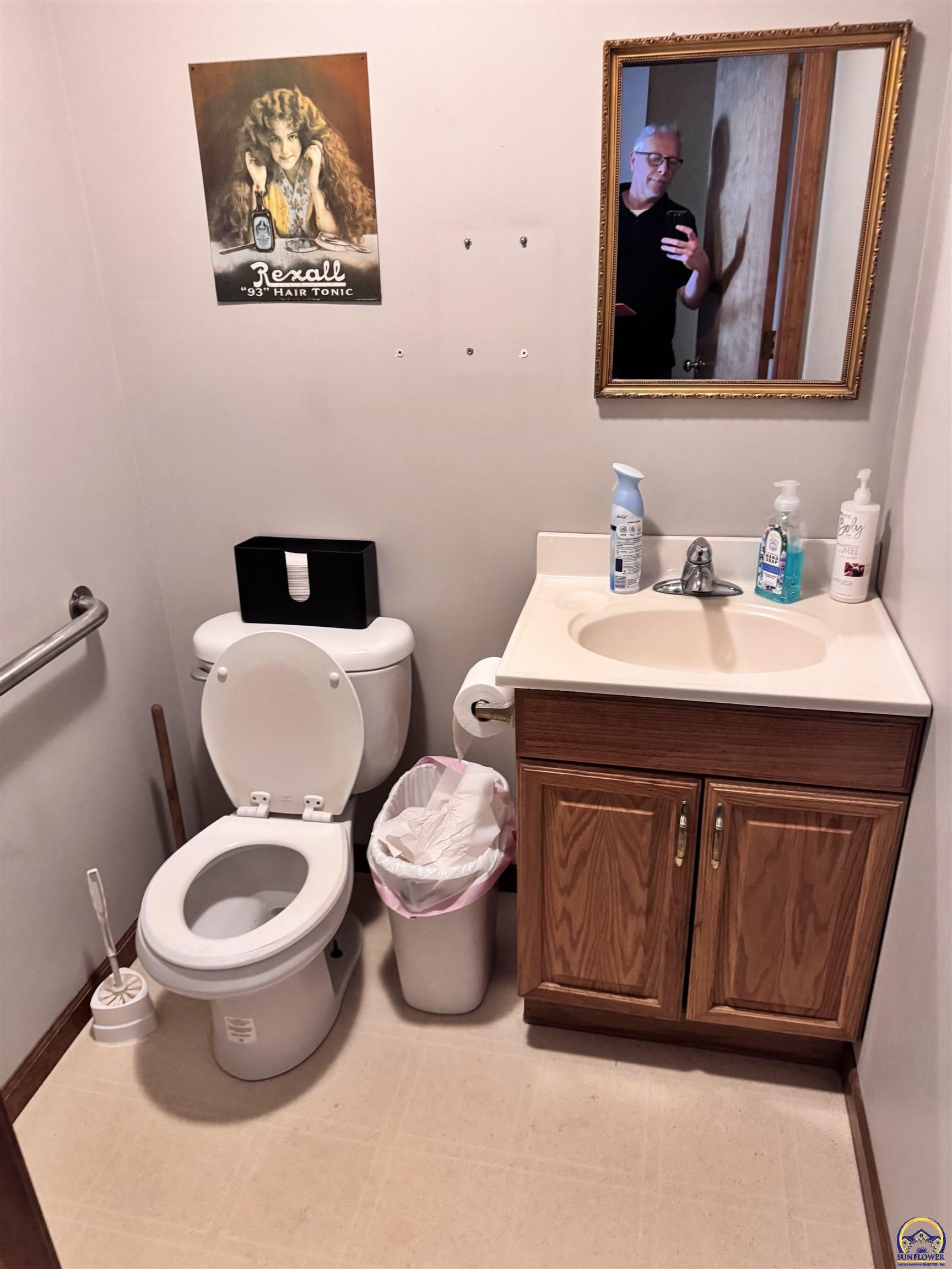 617 S Topeka AVE, Lyndon, KS 66451