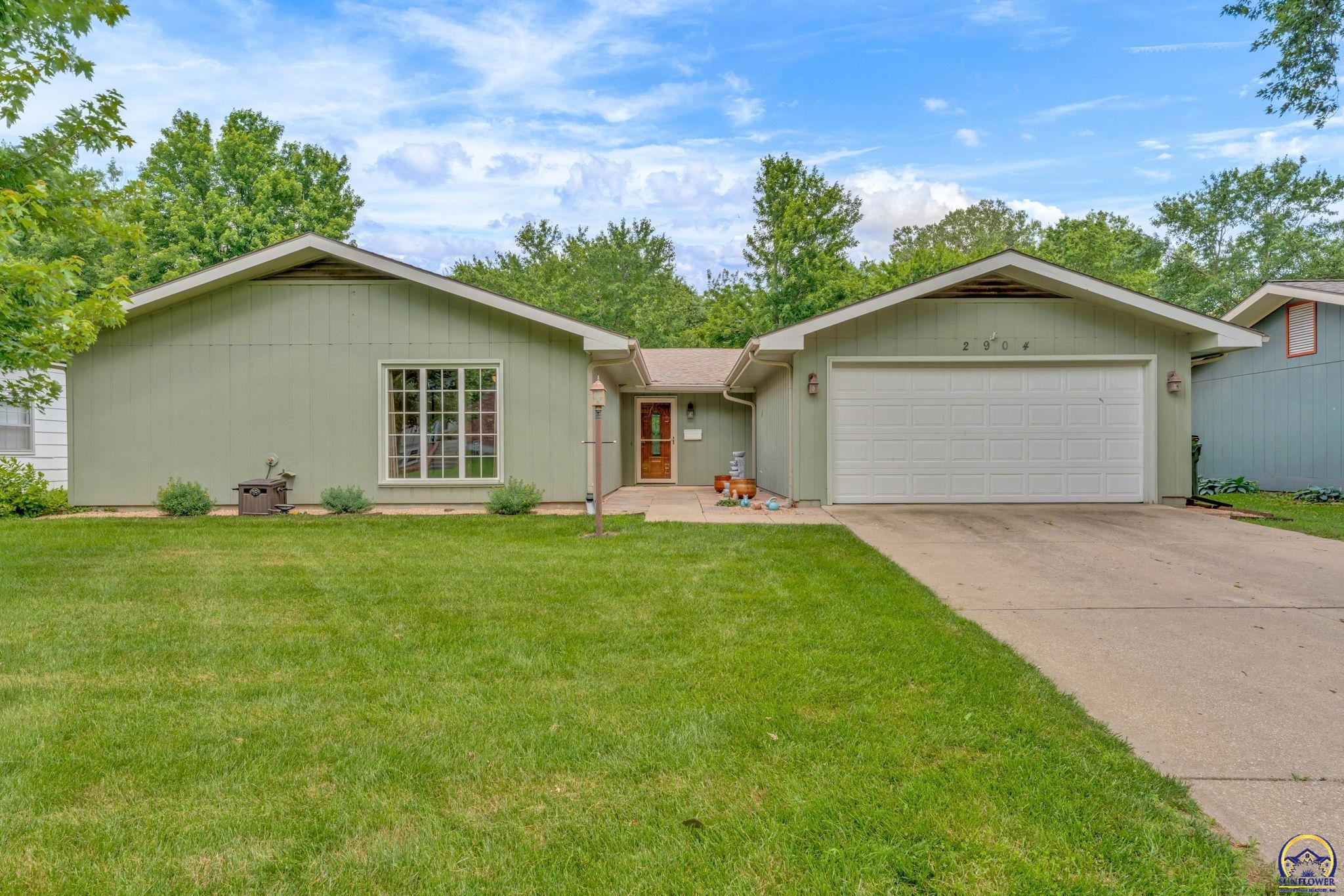 2904 Belle Haven, Lawrence, KS 66046
