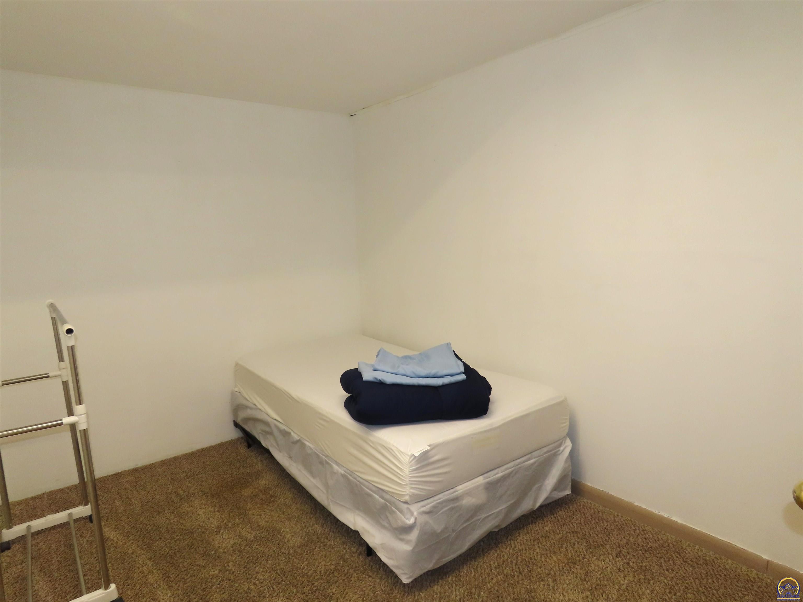 5401 SW 28th ST, Topeka, KS 66614