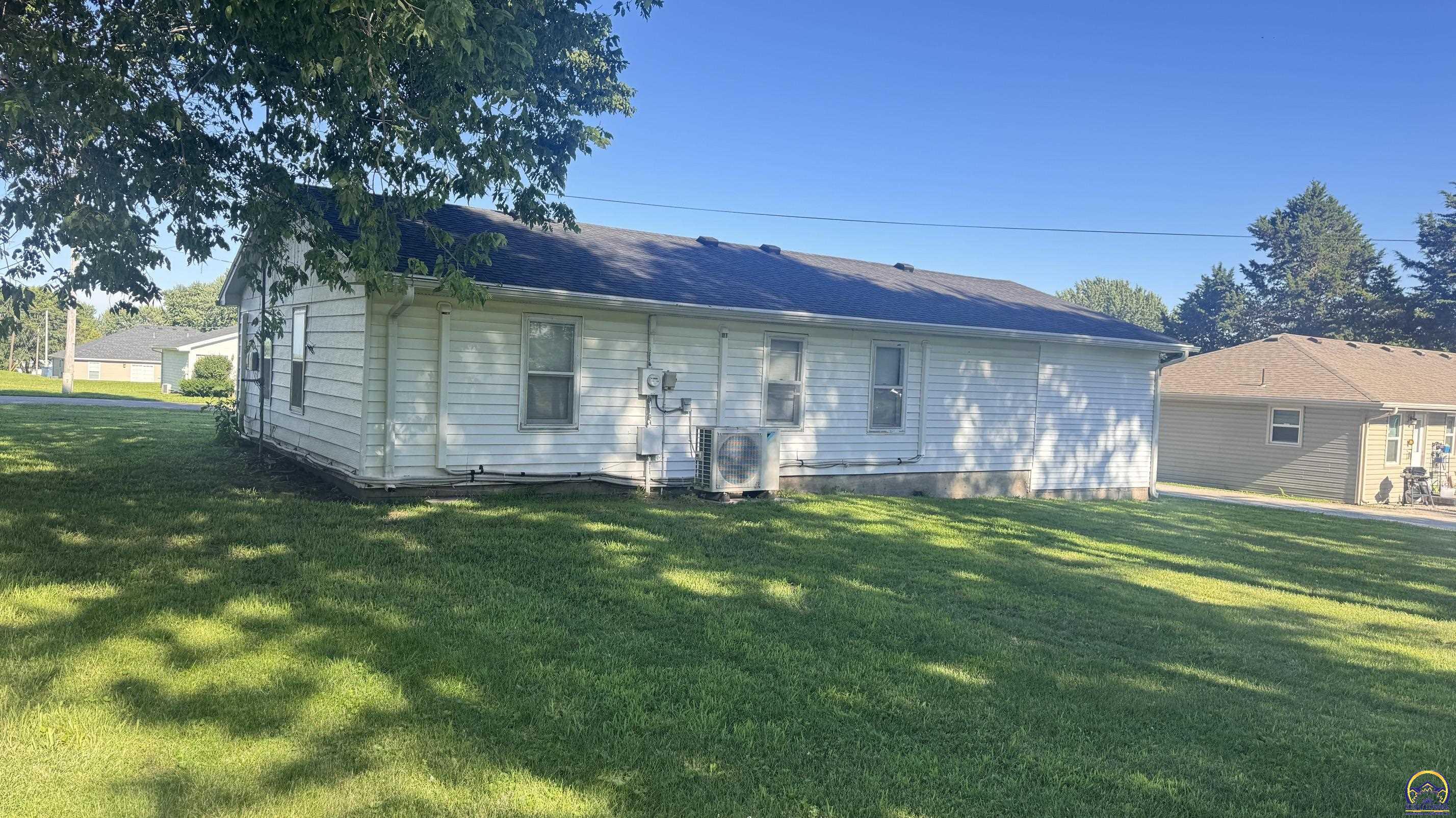 507 N Elmira St, Highland, KS 660354024