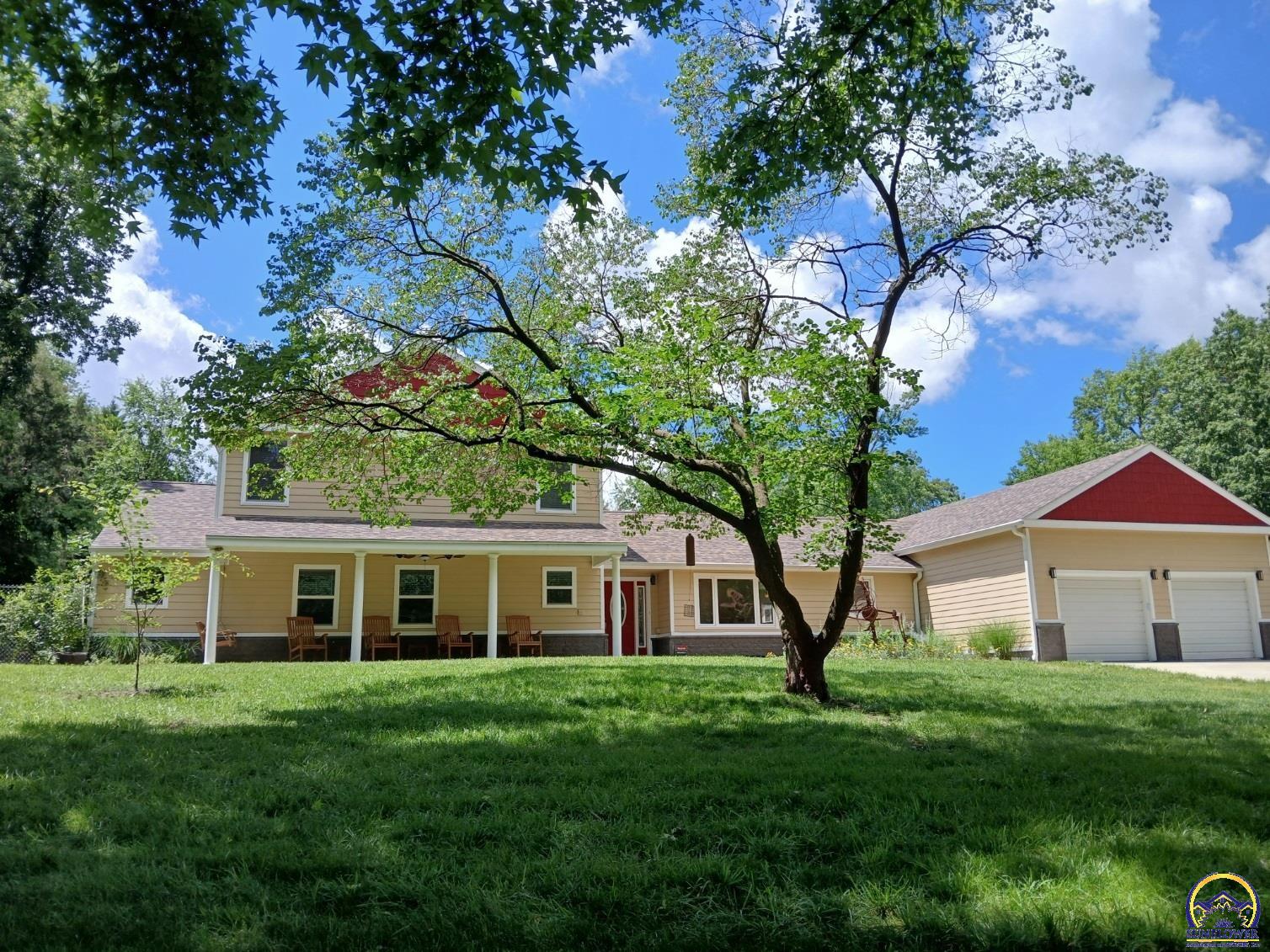 301 SW Yorkshire RD, Topeka, KS 66606