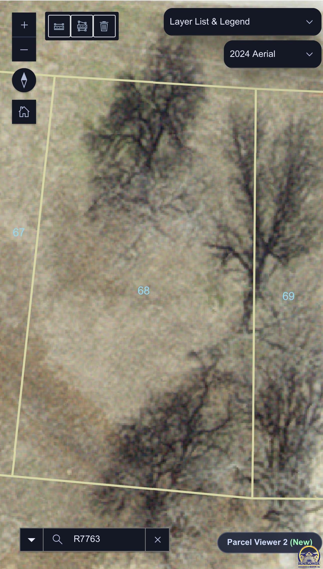7915 Lake Ridge Pkwy, Ozawkie, KS 66070