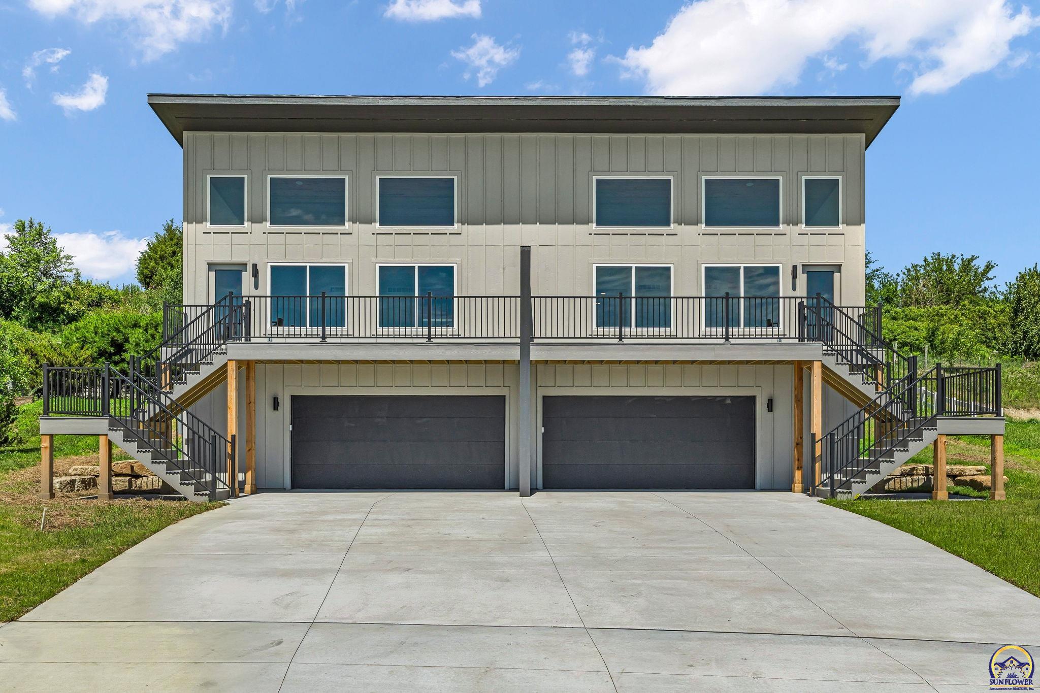 4851 NW Astor Park DR, Topeka, KS 66618