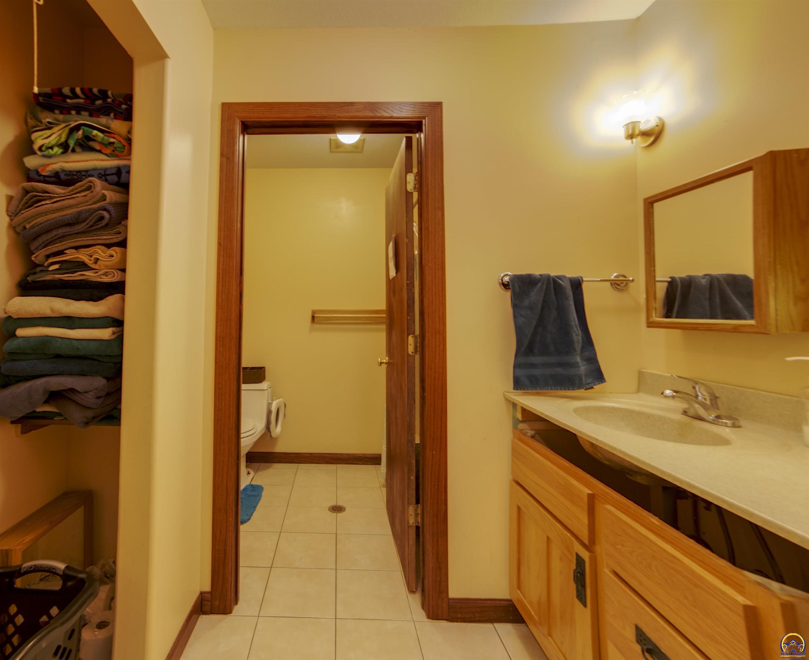17200 C RD, Delia, KS 66418