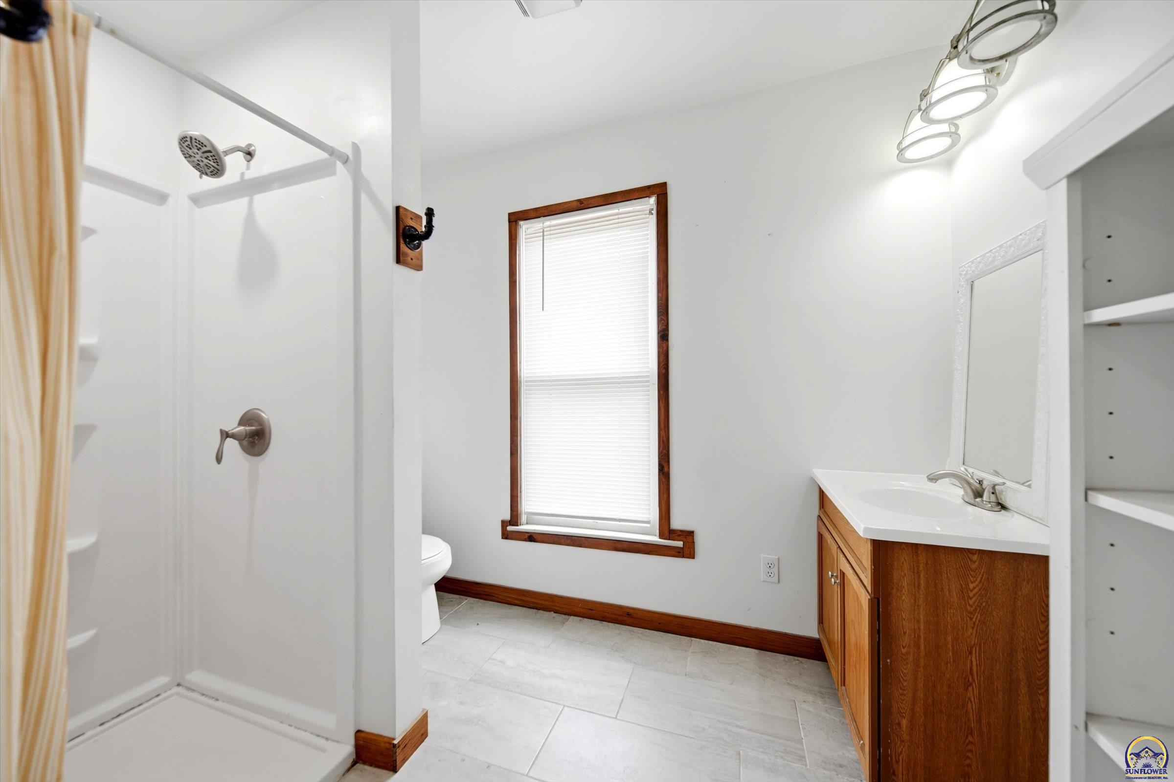 303 Market ST, Osage City, KS 66523