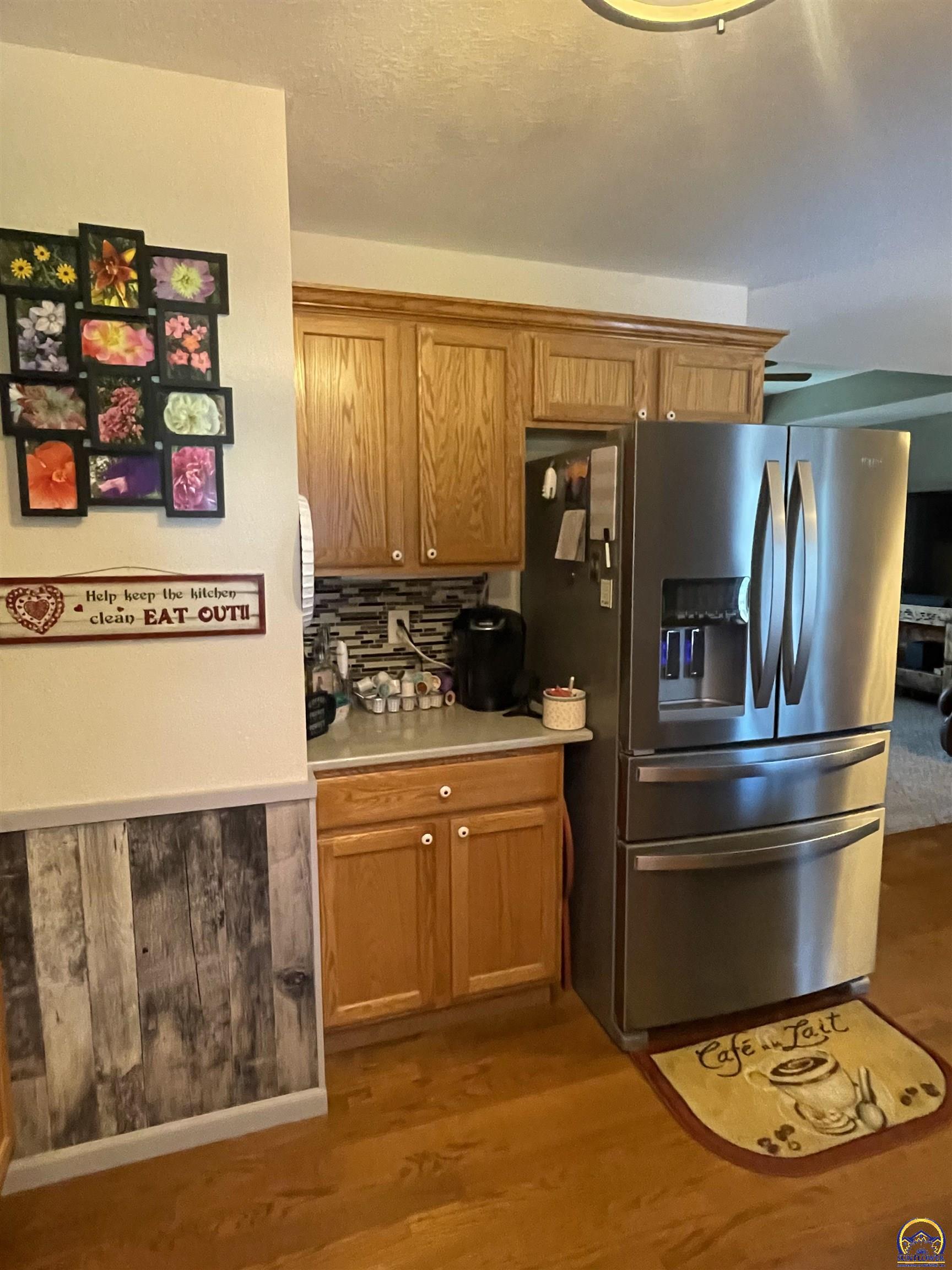 4308 SE Horseshoe Bend DR, Topeka, KS 66609
