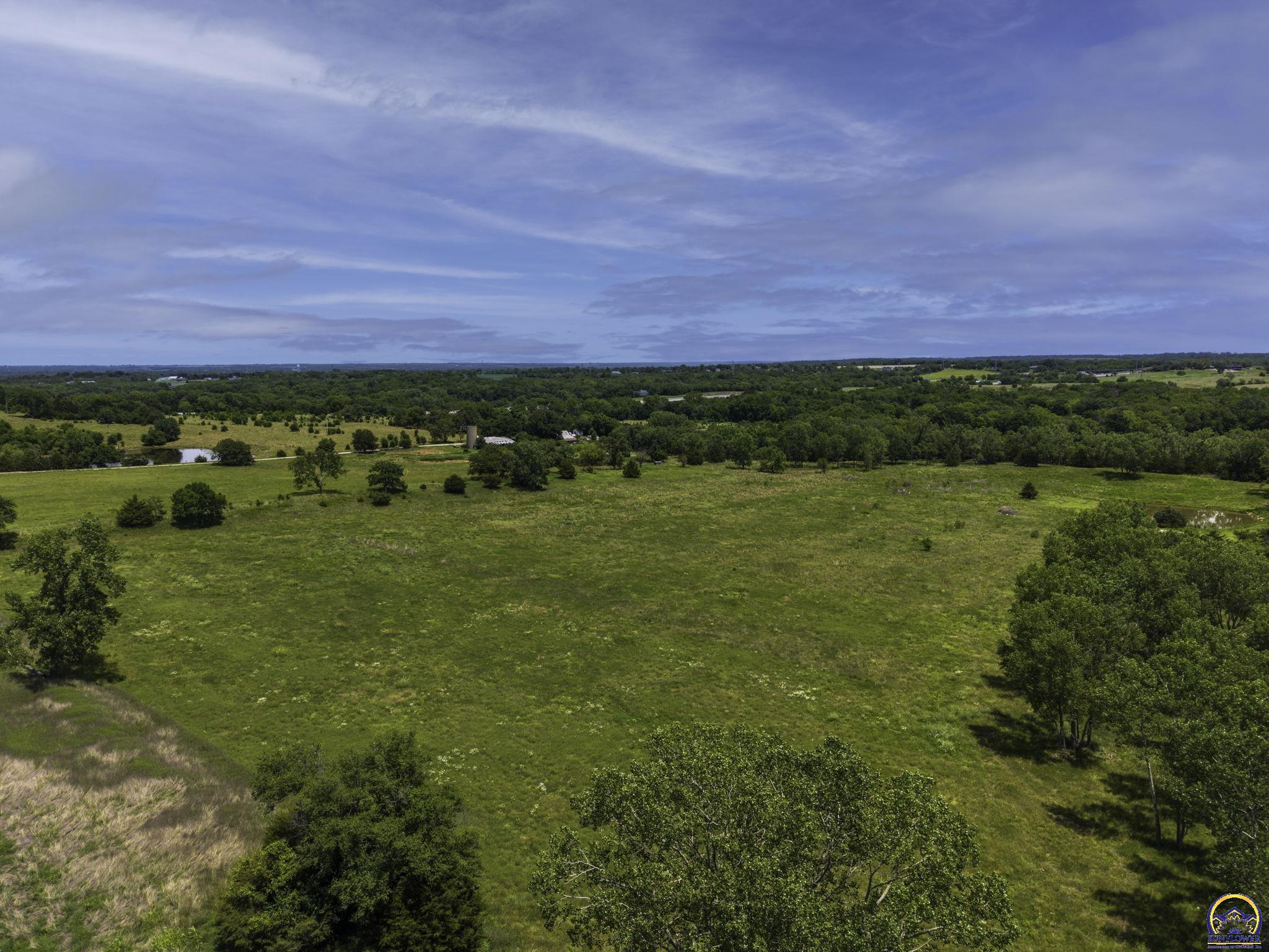 00000 Ratner RD, Tecumseh, KS 66542