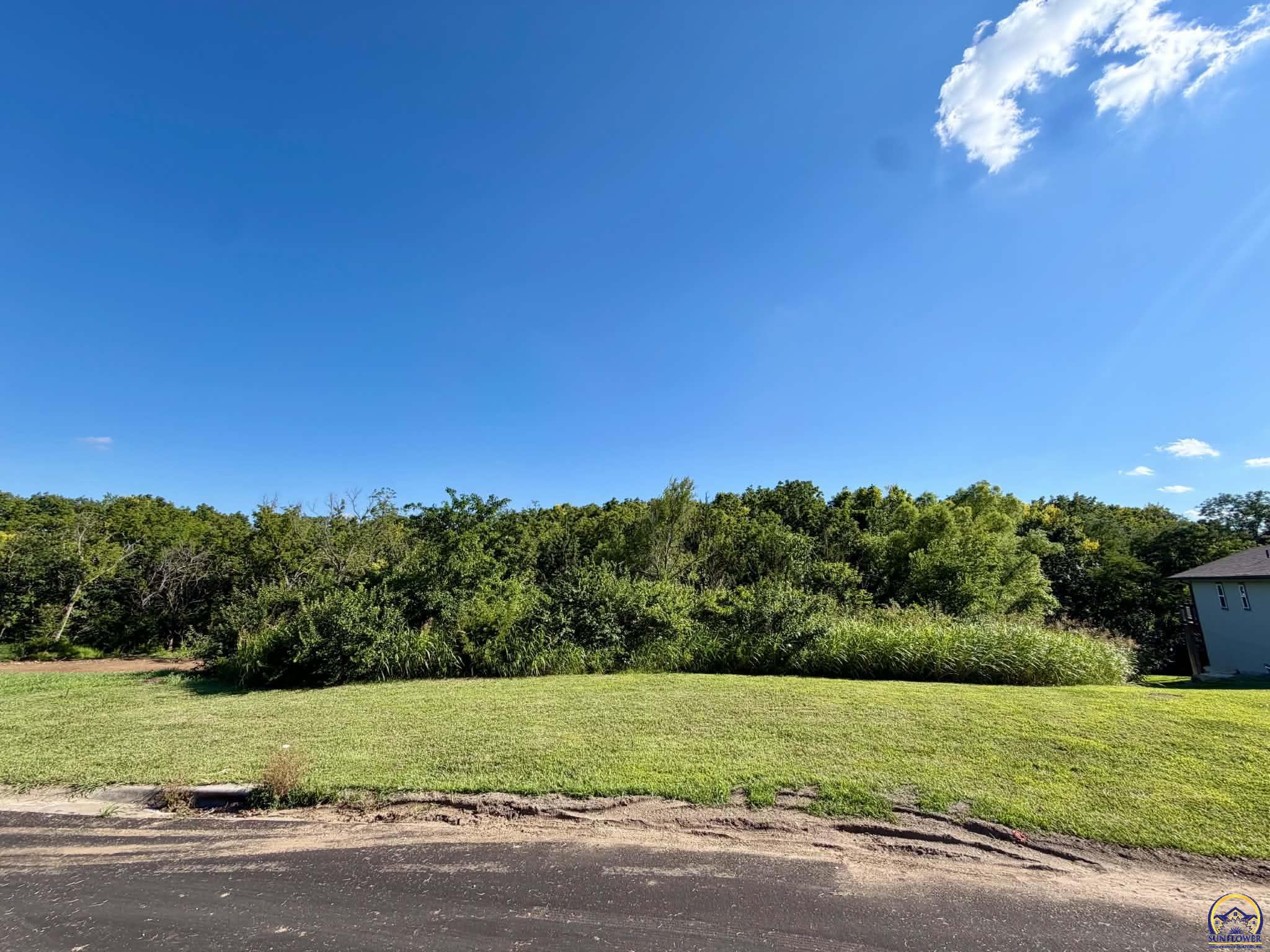 3301 SE 23rd ST, Topeka, KS 66605