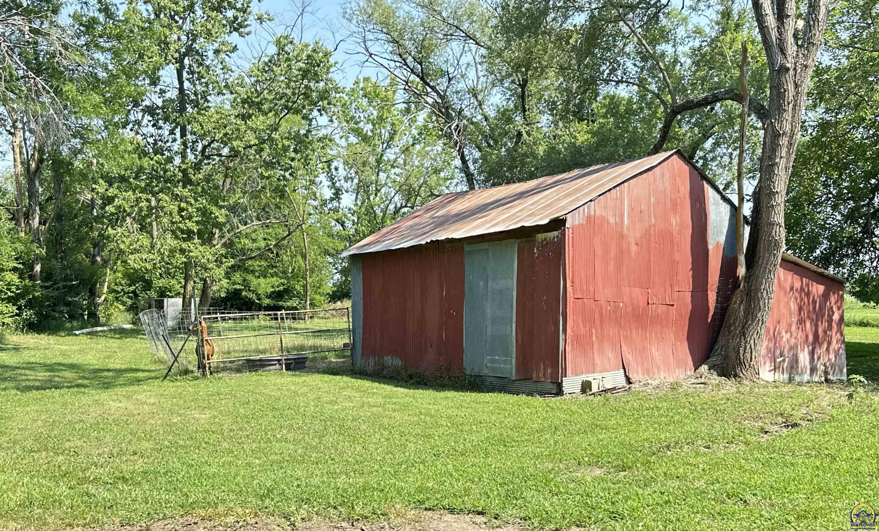 4200 NW Rochester RD, Topeka, KS 66617