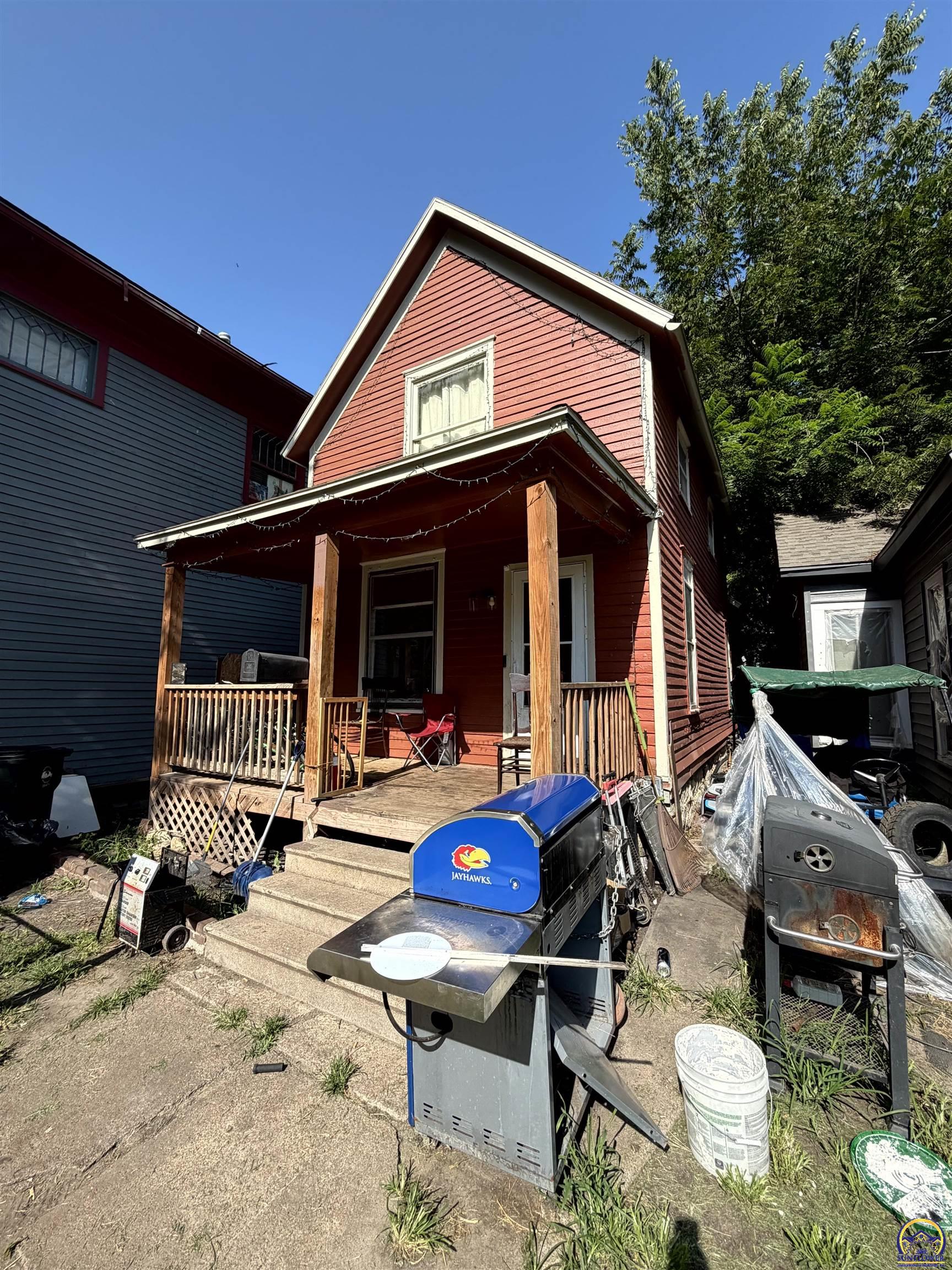 1033 / 1035 SW Clay ST, Topeka, KS 66604