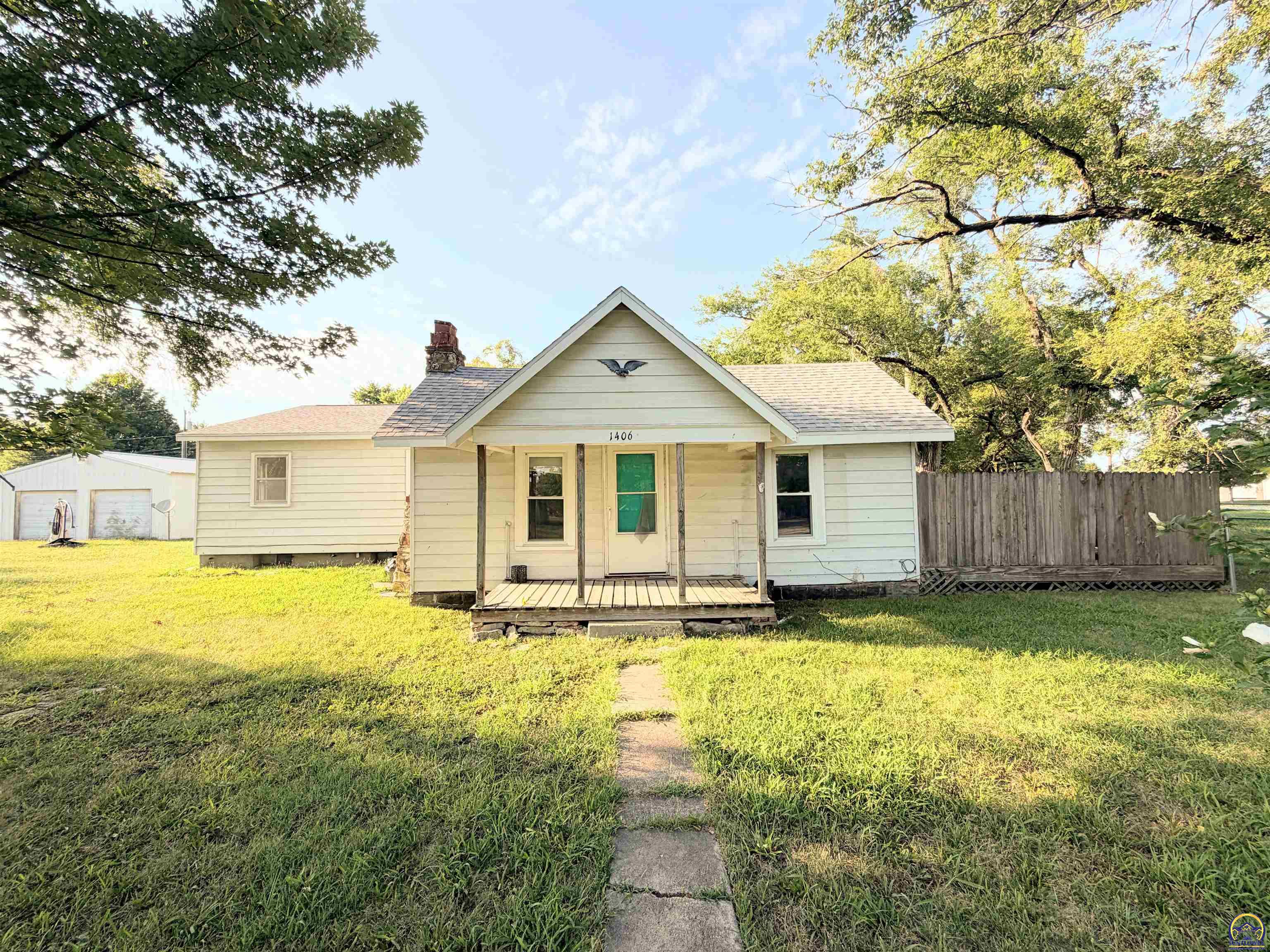 1406 Penobscot St, Burlington, KS 66839