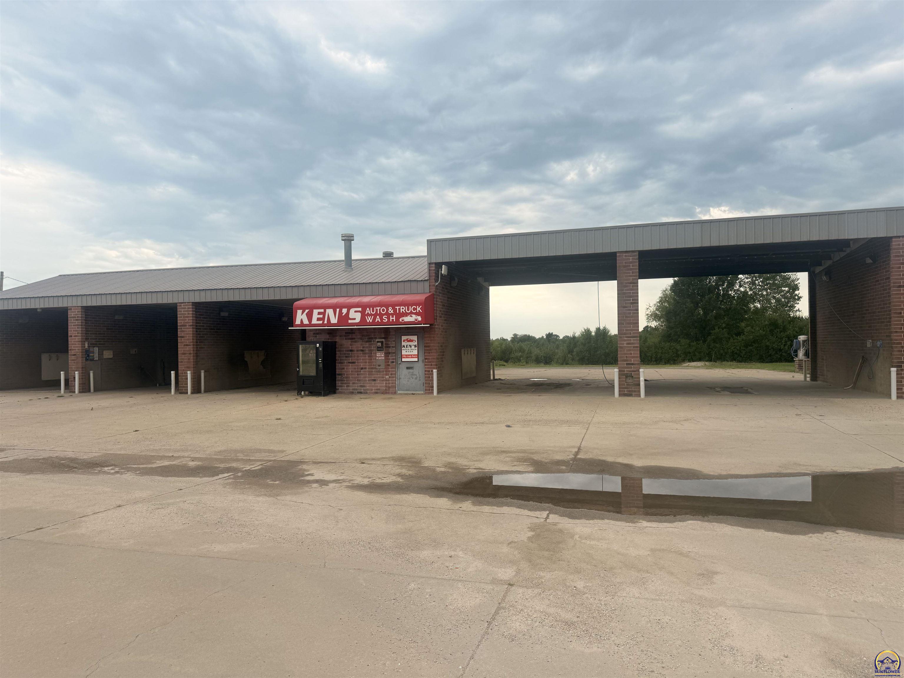 407 N Martin St, Osage City, KS 66523