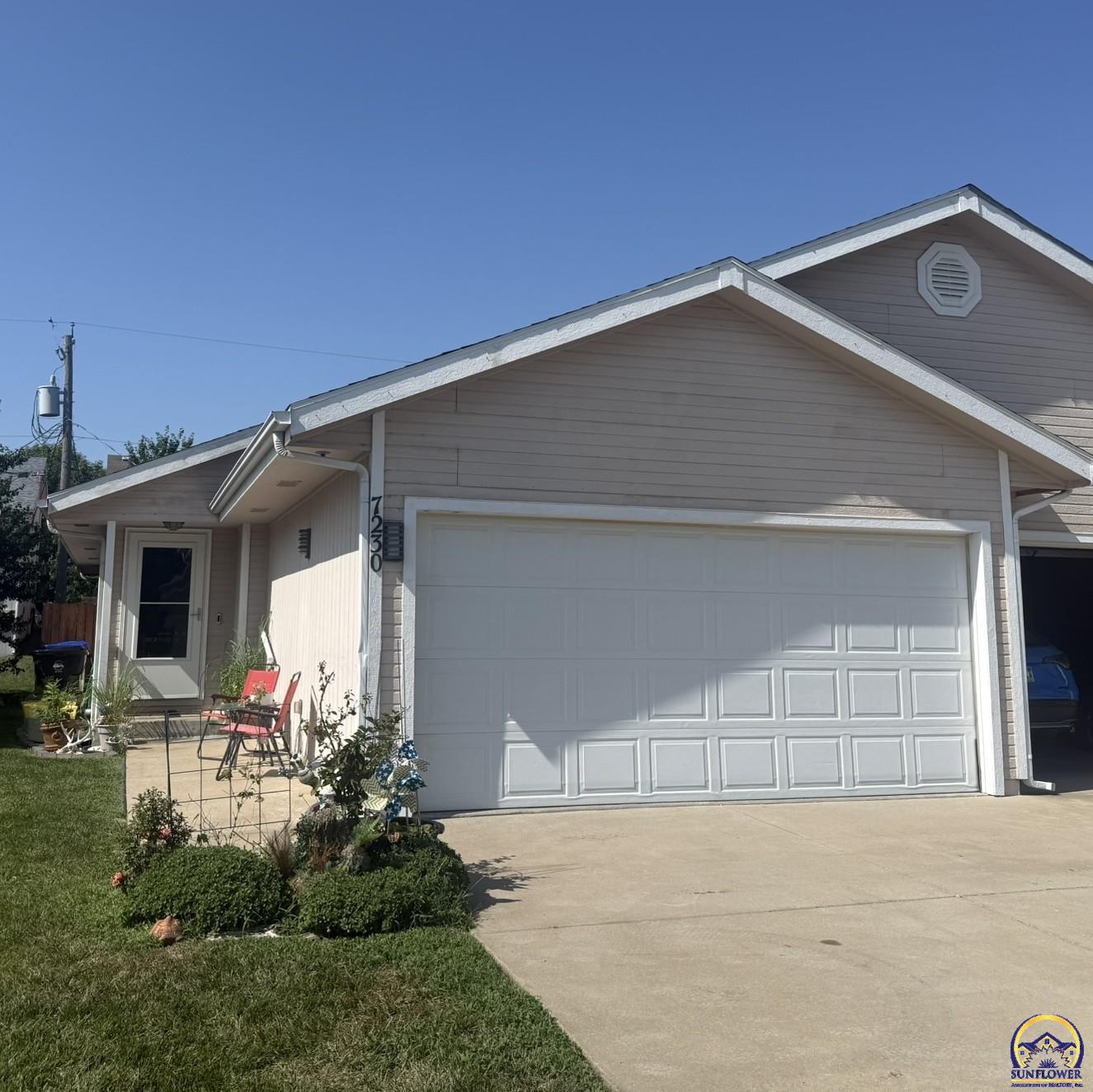 7230 SW 23rd CT, Topeka, KS 66614