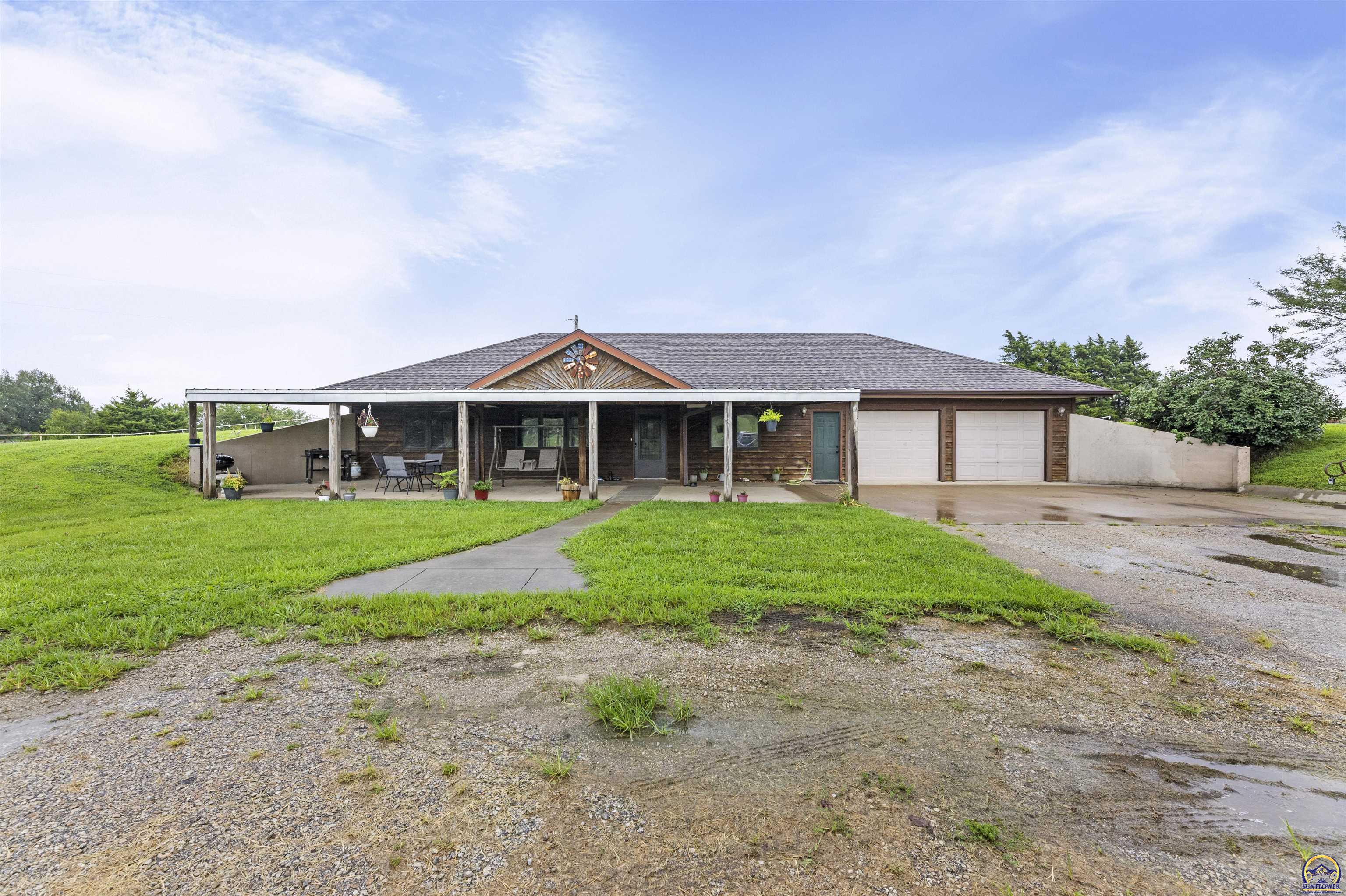 11200 Topeka AVE, Carbondale, KS 66414