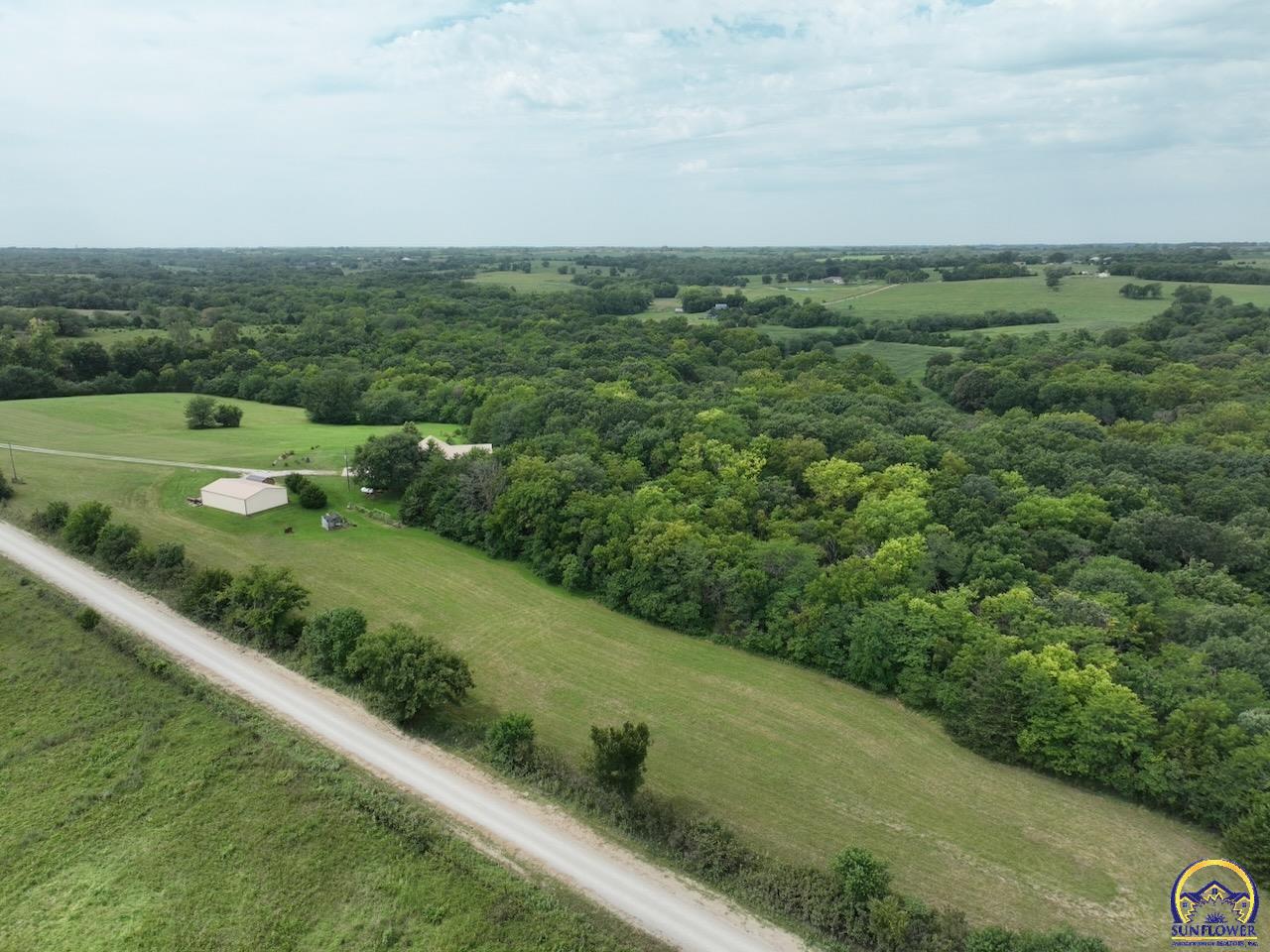 12621 Washington RD, McLouth, KS 66054