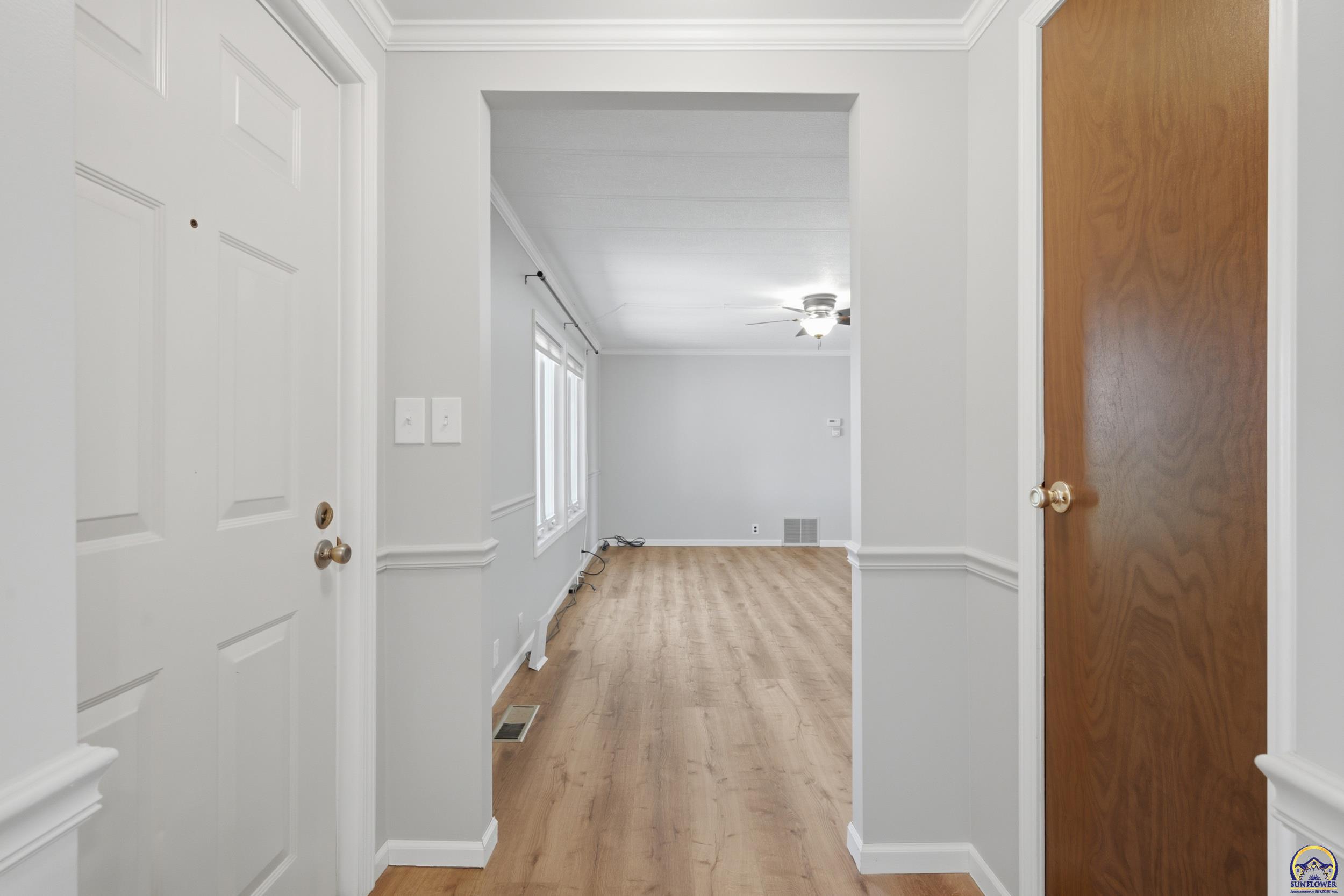 18306 Cottonwood Rd, Maple Hill, KS 66507